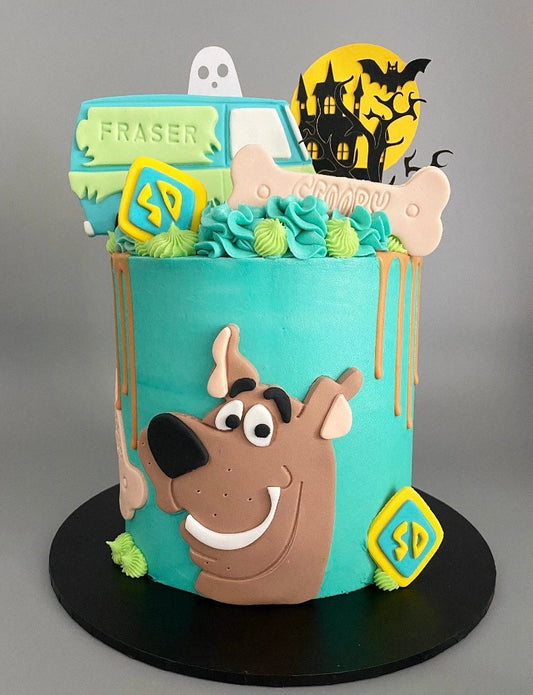 Mystery Machine, Scooby snacks and Scooby face cake topper set